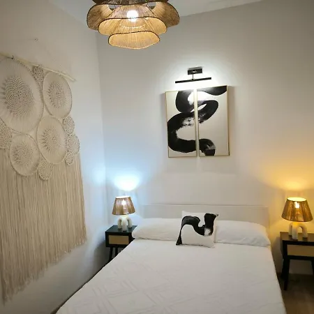 Zen Island Downtown Florence, New For 6