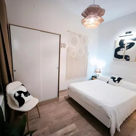Apartment Zen Island Downtown Florence, New For 6