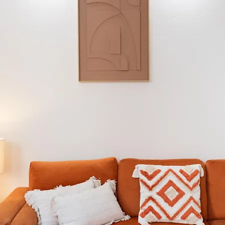 Zen Island Downtown Florence, New For 6