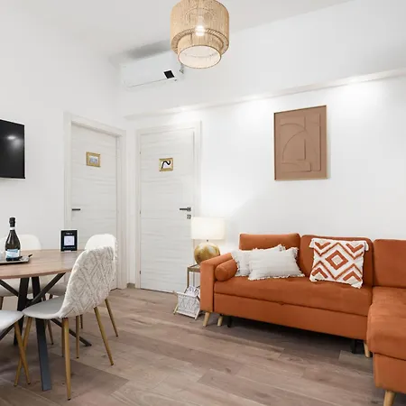 Zen Island Downtown Florence, New For 6 * Florens