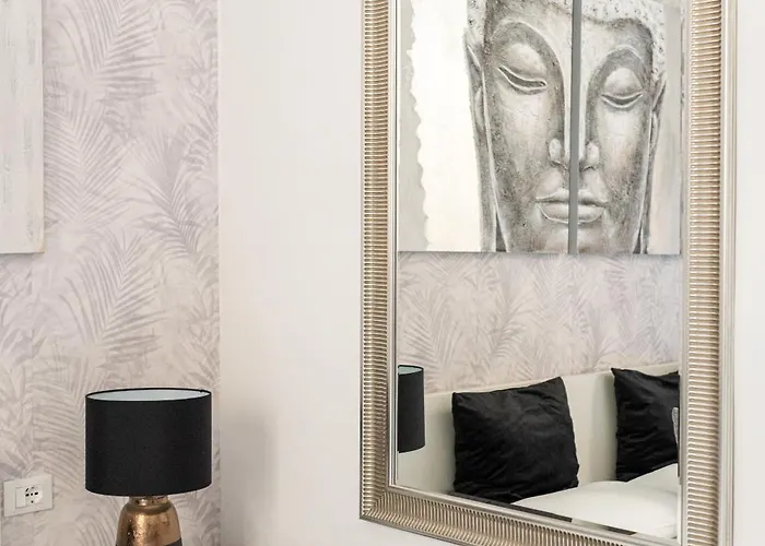 Zen Island Downtown Florence, New For 6 * Florencie