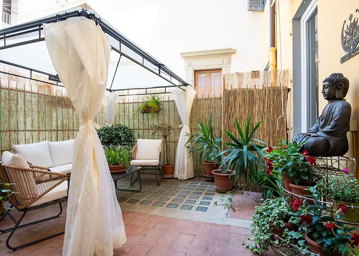 Zen Island Downtown Florence, New For 6 Florencie