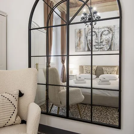 Zen Island Downtown Florence, New For 6 Daire Floransa